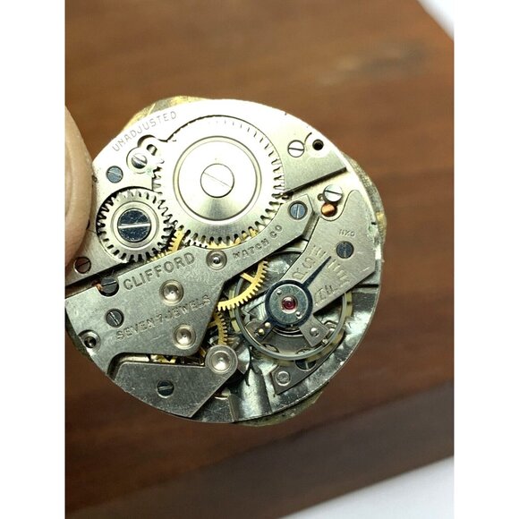 Clifford Valjean Men's Watch Vintage Swiss Hand Wind Gold 27mm FOR REPAIR PARTS - Picture 6 of 13